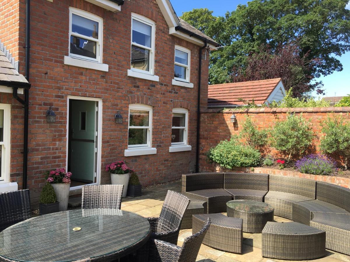 The Coach House Villa Southport Buitenkant foto